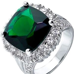BRAND NEW ~ 7CT, Simulated Emerald/CZ Halo Ring
